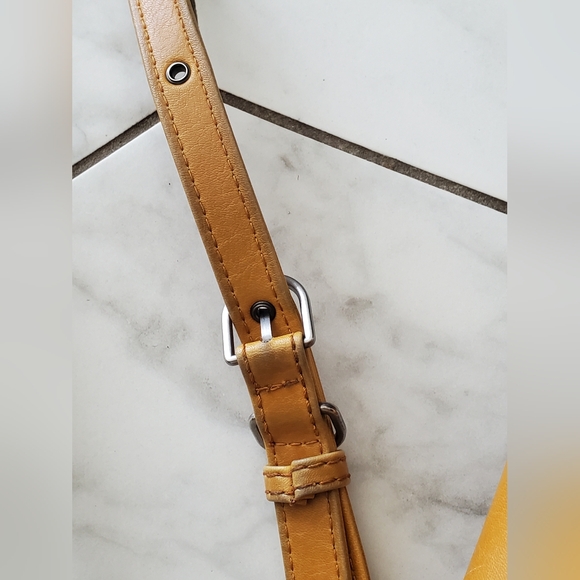 Matt and Nat Vintage Reiti Vegan Satchel - Picture 13 of 16